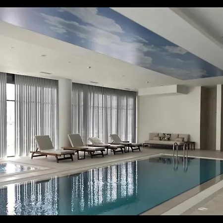 Holiday Courtyard Longbeach