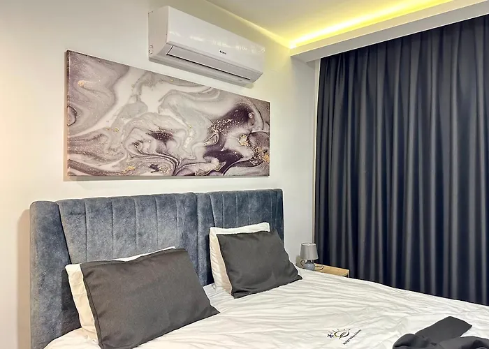 Holiday Courtyard Longbeach