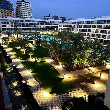 Holiday Courtyard Longbeach *