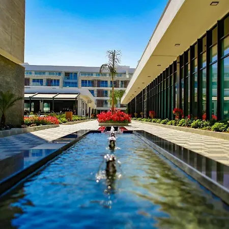 Holiday Courtyard Longbeach * Iskele District (Northern Cyprus)