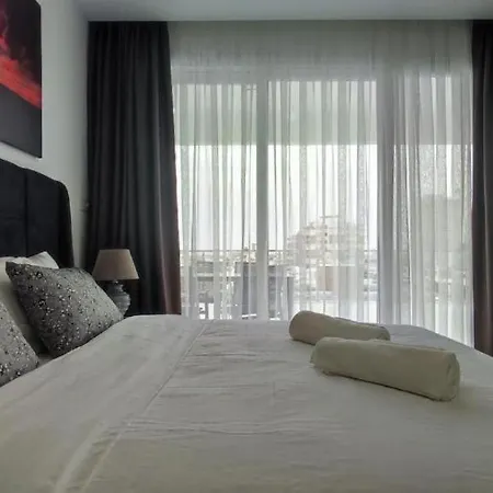 Lägenhet Holiday Courtyard Longbeach *