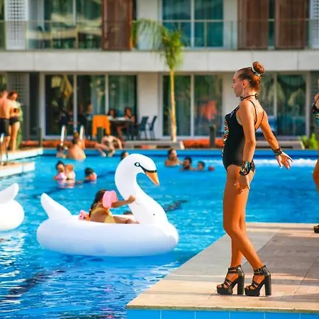 Holiday Courtyard Longbeach Apartment Iskele District (Northern Cyprus)