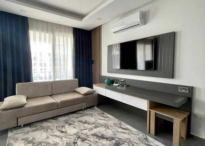 Holiday Courtyard Longbeach