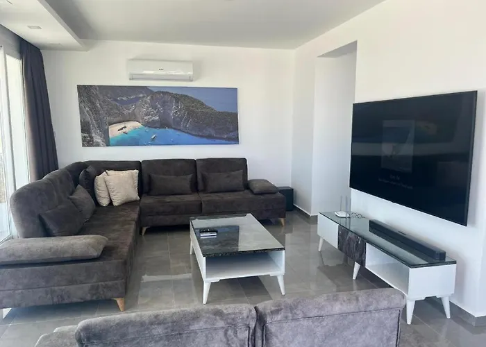 Holiday Courtyard Longbeach